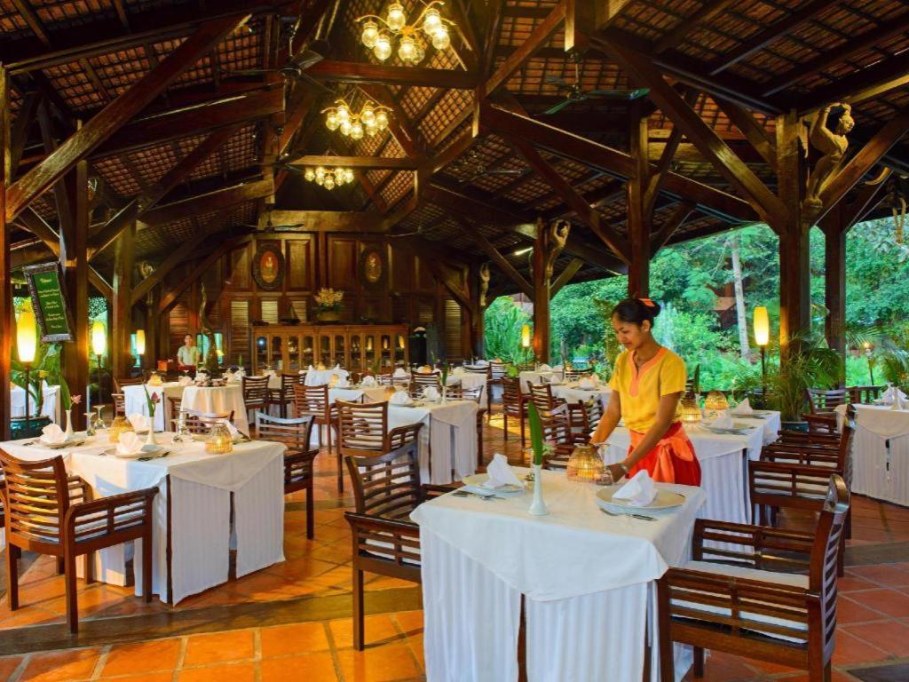 Angkor Village Resort & Spa Ciudad de Siem Riep Exterior foto