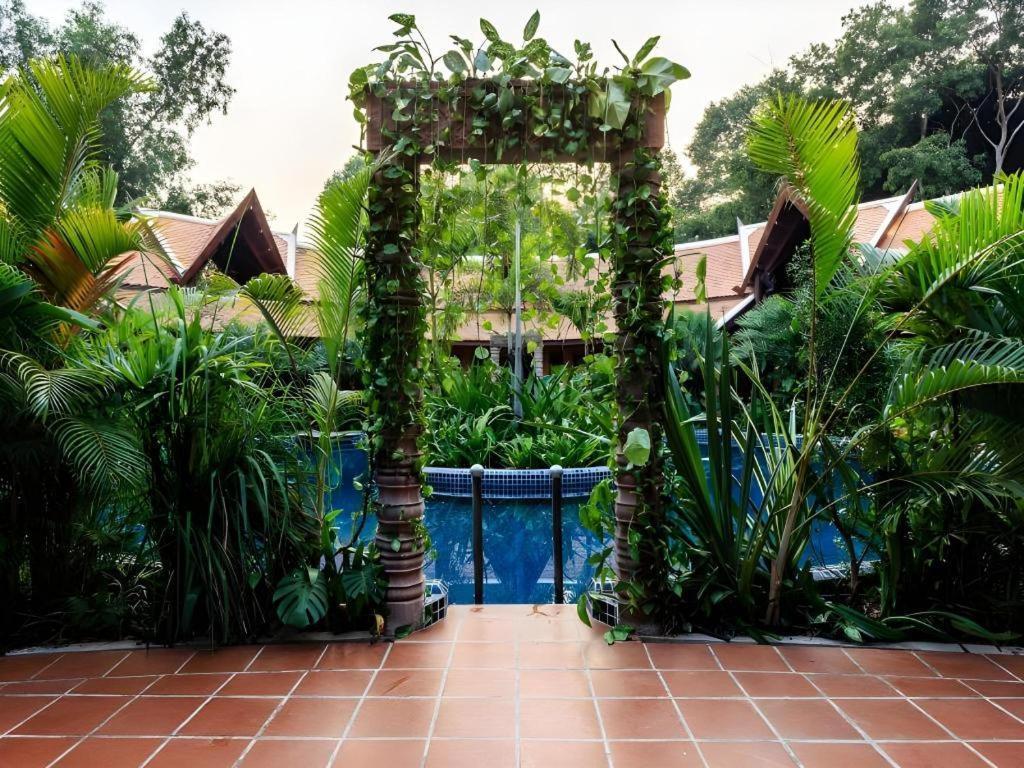 Angkor Village Resort & Spa Ciudad de Siem Riep Exterior foto